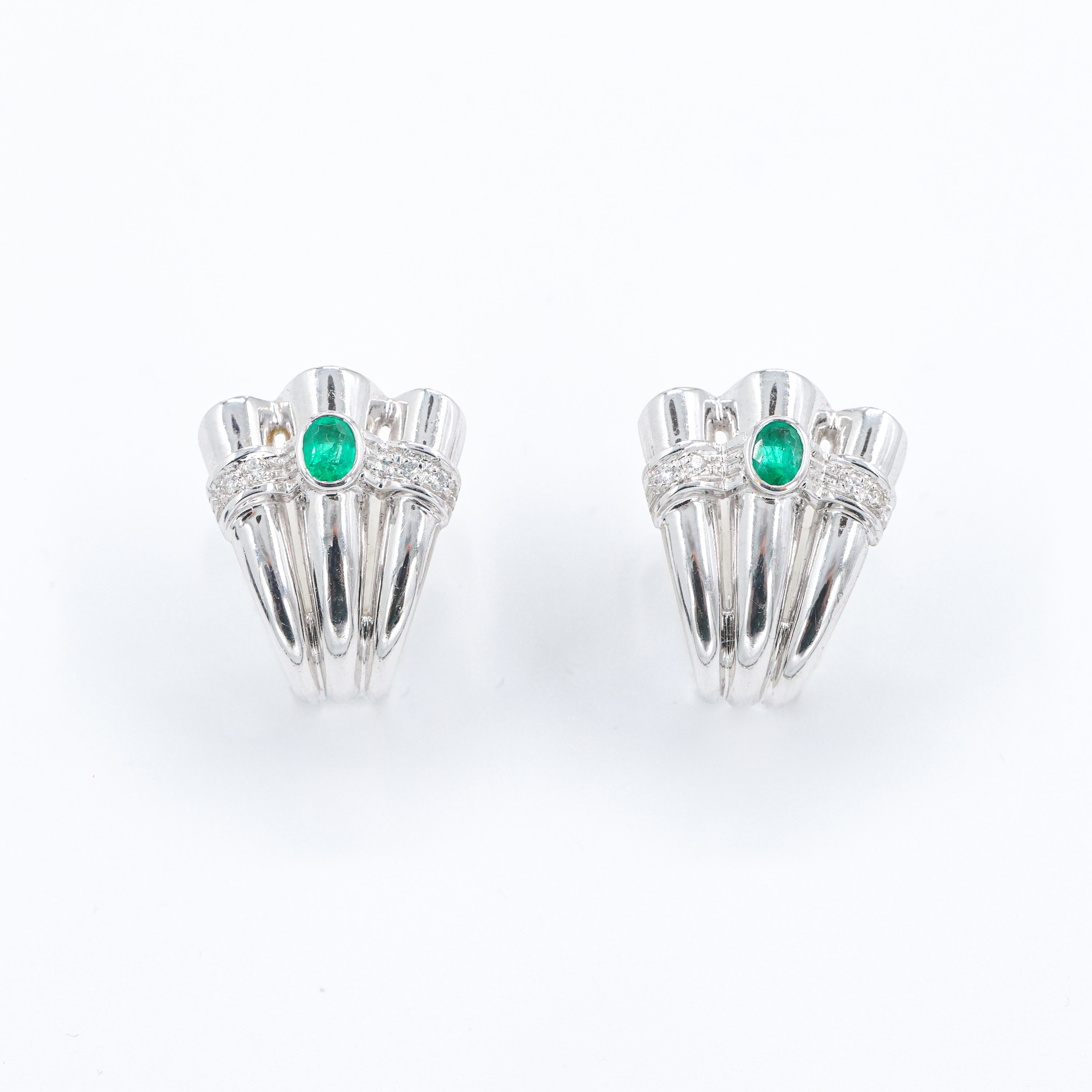 1980s White Gold Earrings with Diamonds and Emeralds