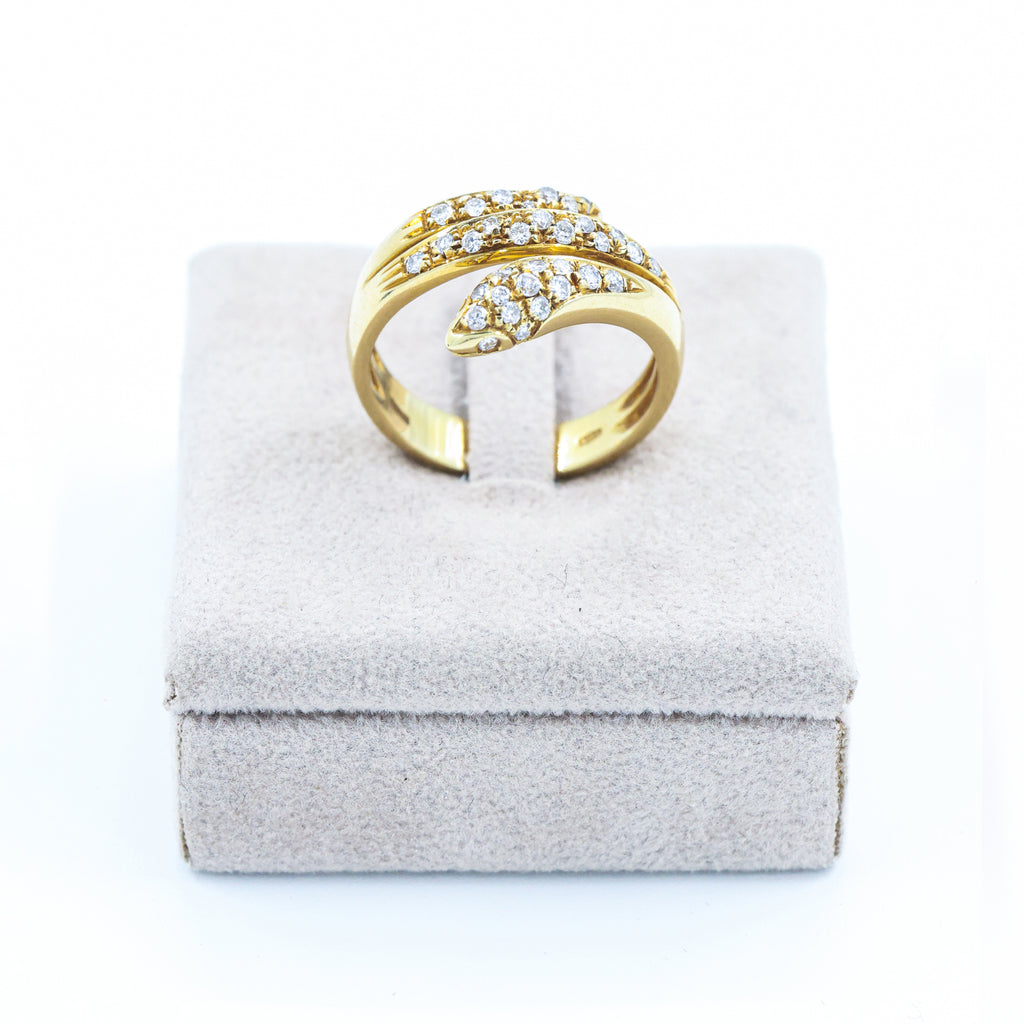 Yellow Gold Band Ring with Brilliant Diamonds