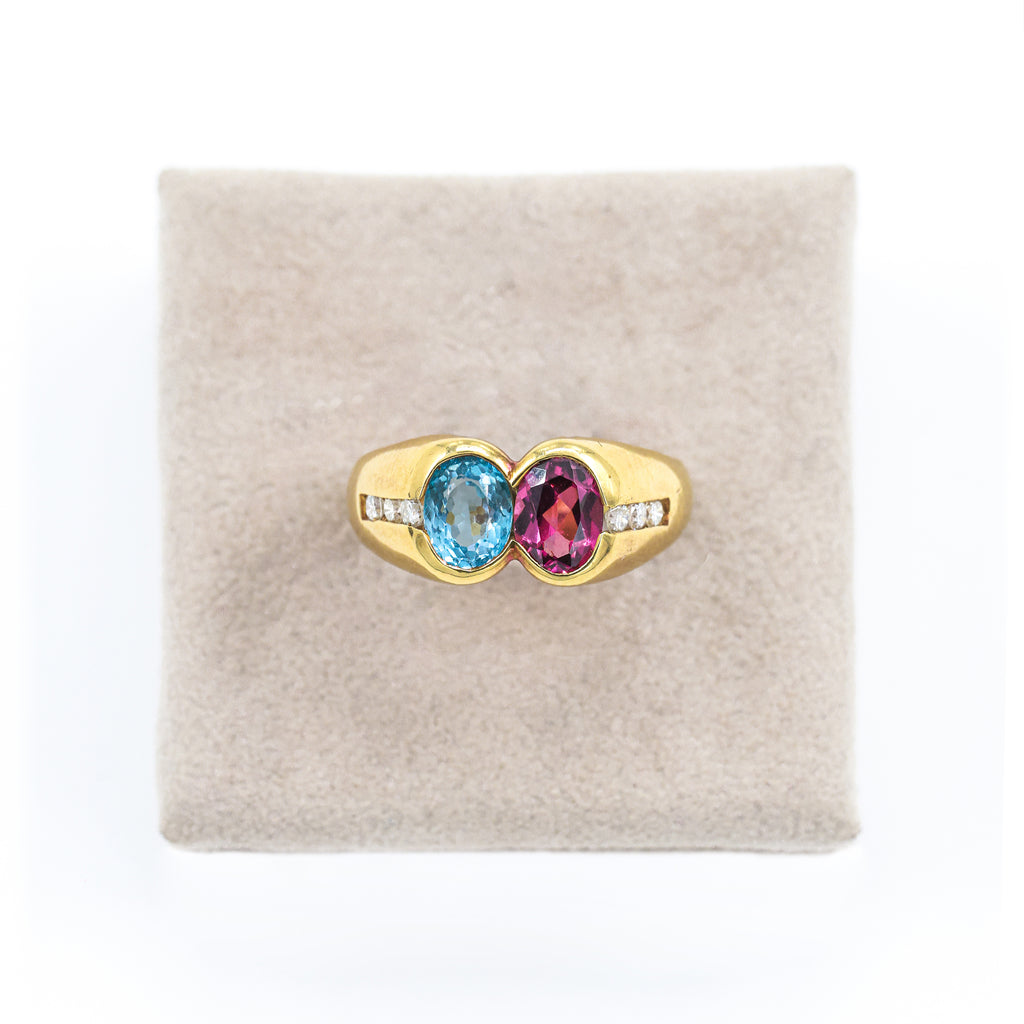 Yellow Gold Ring with Blue Topaz, Amethyst and Brilliant Diamonds