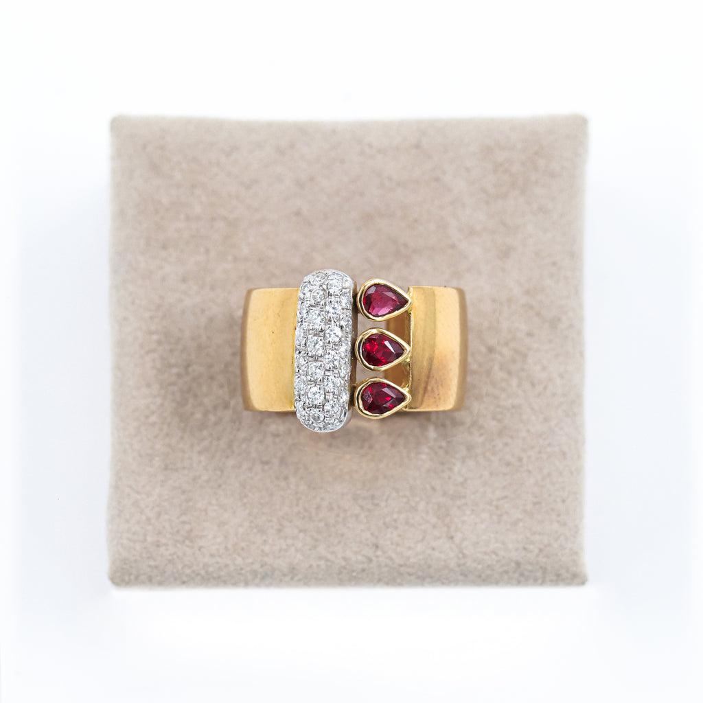 Yellow Gold Band Ring with Rubies and Brilliant Diamonds