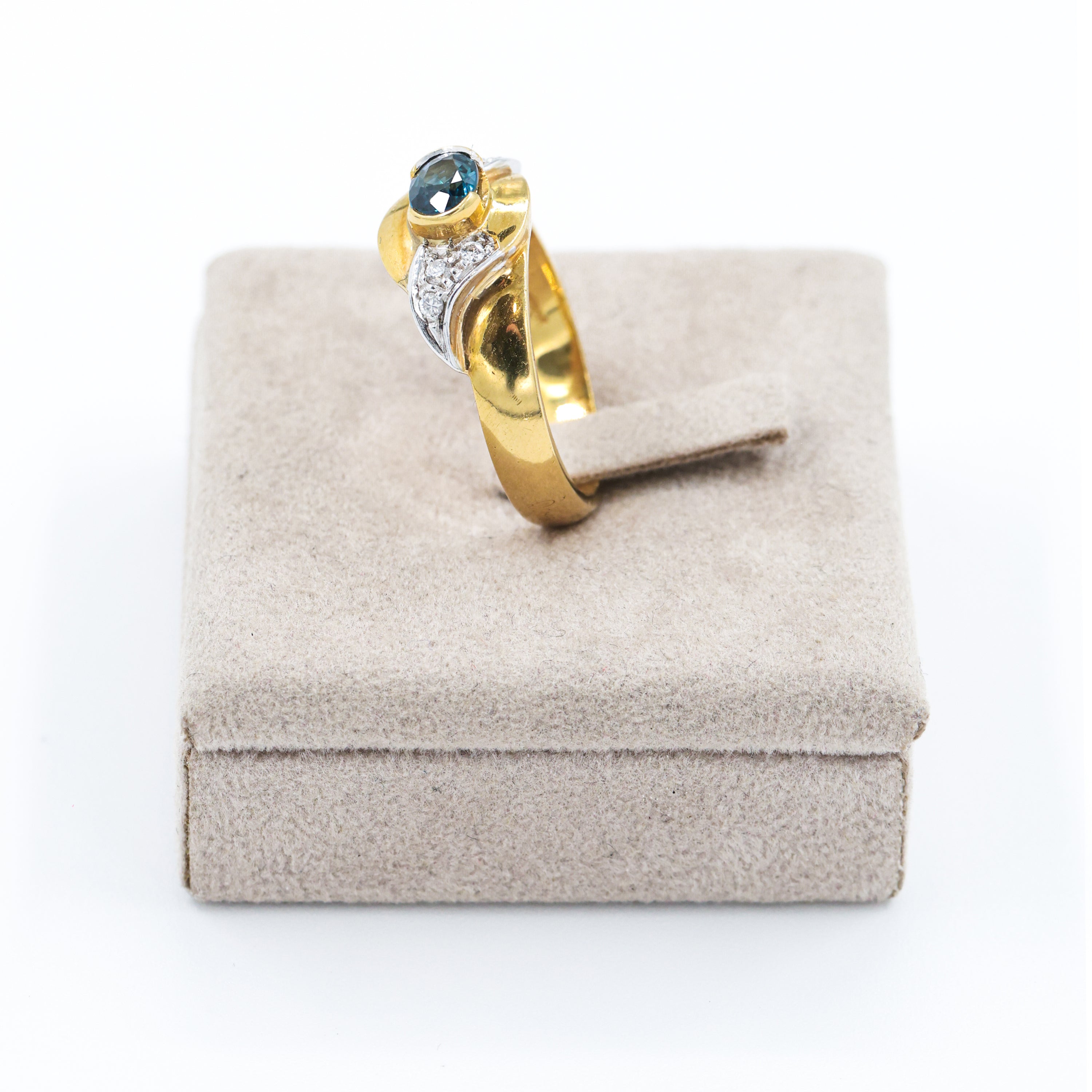 Damiani Two-Tone Gold Ring with Sapphire and Brilliant Diamonds